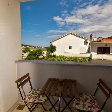 With A Parking Space Supetarska Draga - Gornja, Rab - 22213 Apartment